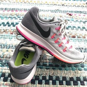 Nike Zoom Pegasus 33 Running Sneakers Size 8
